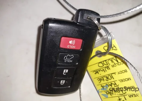 2017 Toyota Rav4 Hybrid Limited z USA, uszkodzony, nr VIN JTMDJREV1HD099133